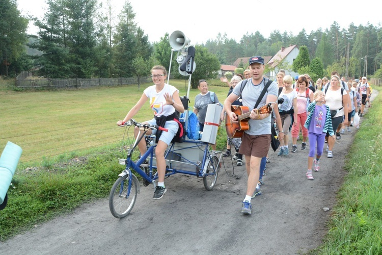 Czwartkowy poranek na szlaku