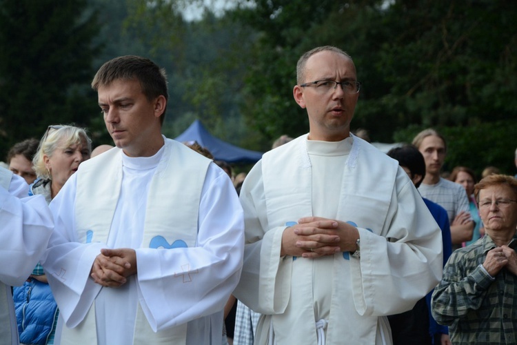 Msza św. na polanie w Pietraszowie