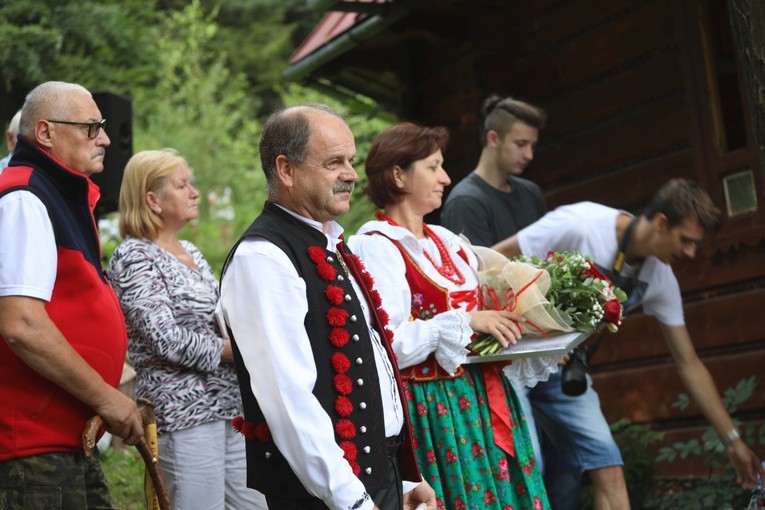 Msza św. w leśnej kaplicy na Baraniej Cisieckiej