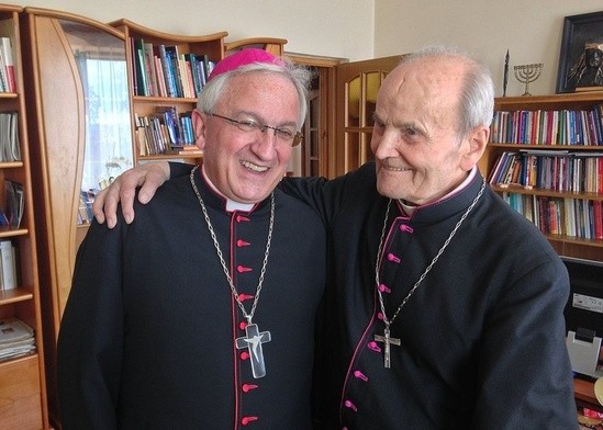 W swoim mieszkaniu z abp. Celestino Migliore, byłym nuncjuszem apostolskim w Polsce