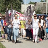 ▲	Tym razem do Jarosławic dotarło ponad 250 pątników.