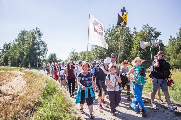 Pielgrzymka z "trójeczką"