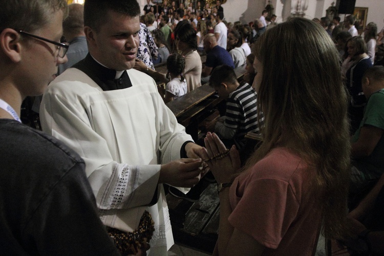 "Zdrowaś Maryjo" na kilkaset serc