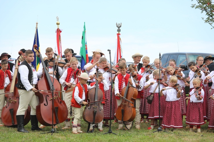 Karpacka watra na Złotym Groniu w Istebnej