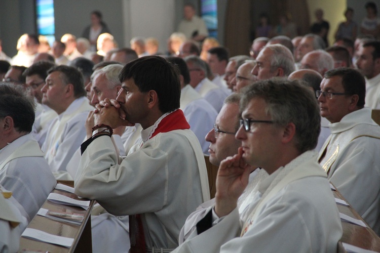 W ubiegłym roku kapłani metropoli katowickiej modlili się w Łagiewnikach
