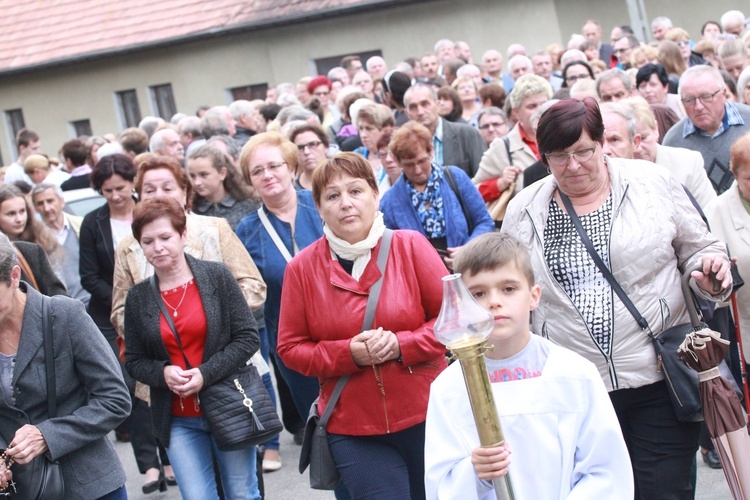 Dróżki różańcowe w Zawadzie