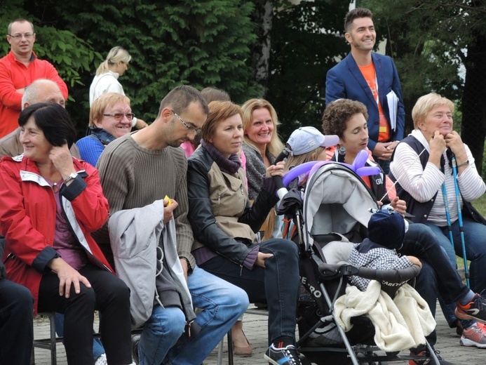 Festyn parafialny na Złotych Łanach