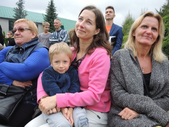 Festyn parafialny na Złotych Łanach