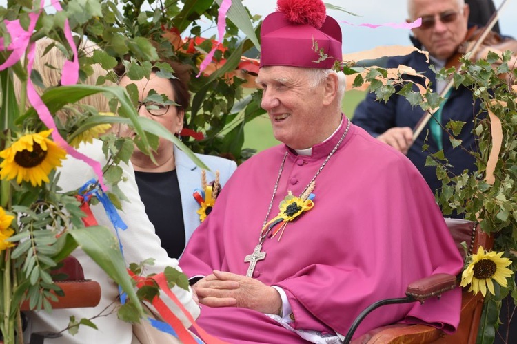 Dożynki diecezjalne w Lutomii Dolnej