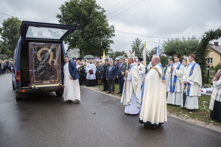 Królowa Aniołów w Załubicach