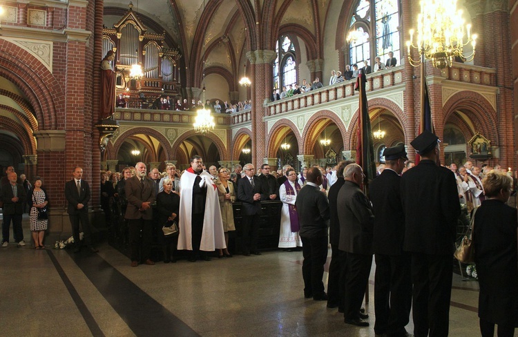 Pogrzeb śp. ks. Jerzego Mazurkiewicza cz. 1