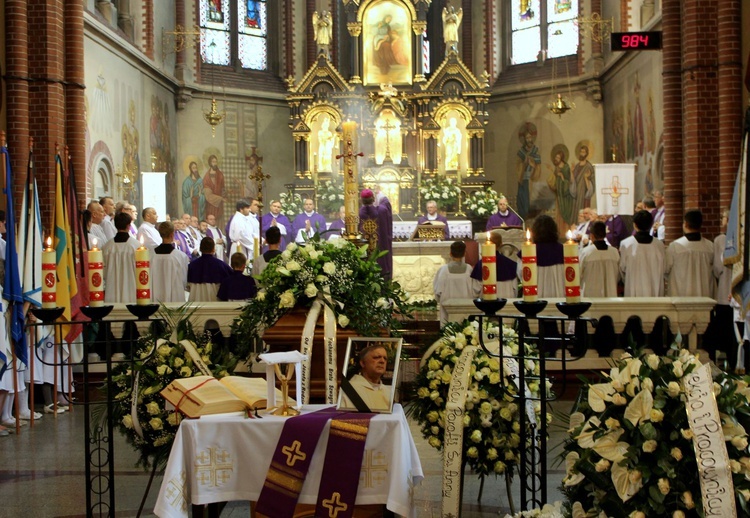 Pogrzeb śp. ks. Jerzego Mazurkiewicza cz. 1