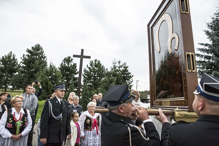 Mała Jasna Góra w Woli Rasztowskiej