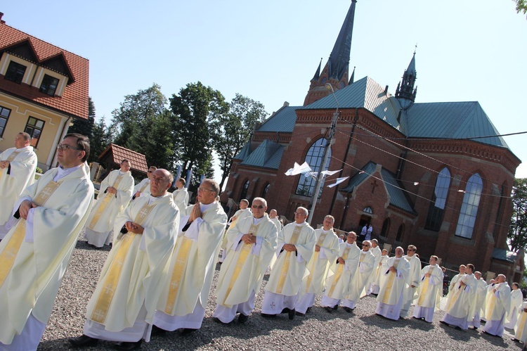 Procesja do ołtarza