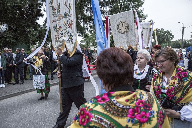 Dąbrówka. Powitanie jasngórskiej ikony