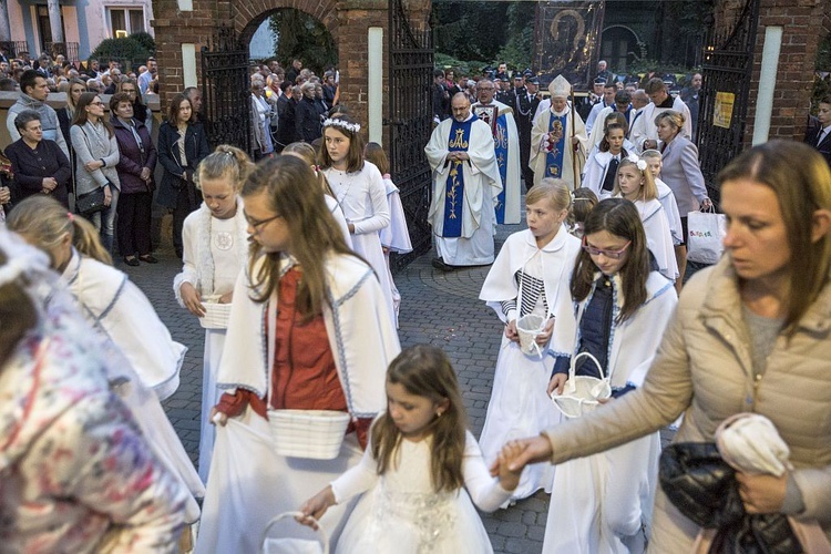 Dąbrówka. Powitanie jasngórskiej ikony