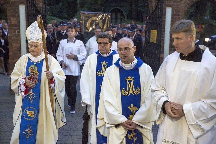 Dąbrówka. Powitanie jasngórskiej ikony