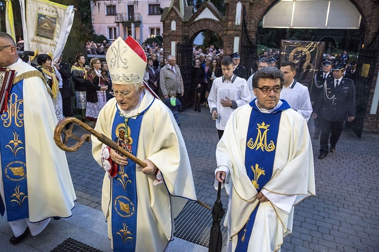 Dąbrówka. Powitanie jasngórskiej ikony