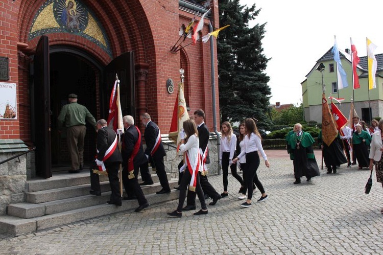 Kościół w Żarach ma 100 lat