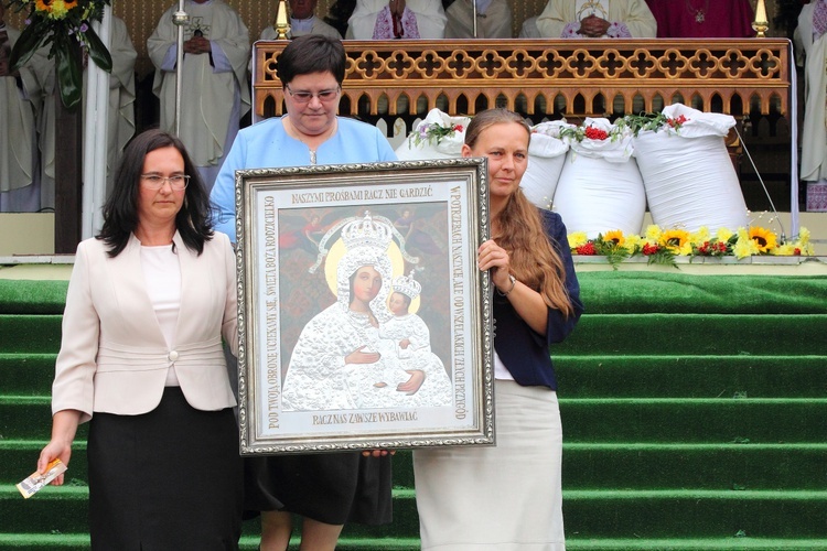 Główne uroczystości 140. rocznicy objawień maryjnych w Gietrzwałdzie