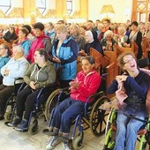 Wraz z opiekunami w sanktuarium w Tyliczu podczas miniforum.