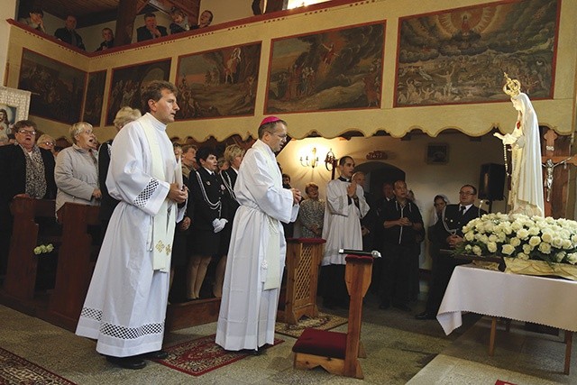 Modlitwie przewodniczył  bp Tadeusz Lityński.