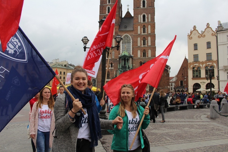 Studniówka "Szlachetnej Paczki" i "Akademii Przyszłości" w Krakowie