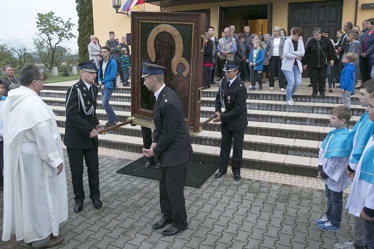 Matka Boża w Lucynowie