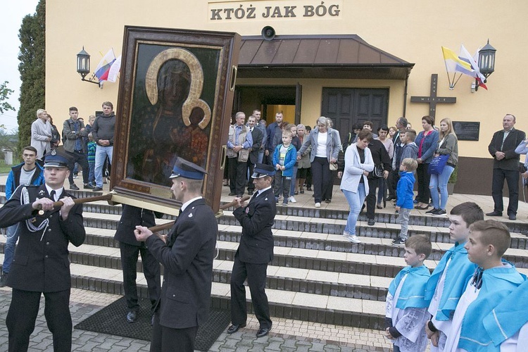 Matka Boża w Lucynowie