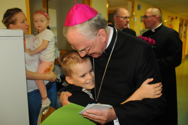 Abp Marek Jędraszewski w USD w Prokocimiu