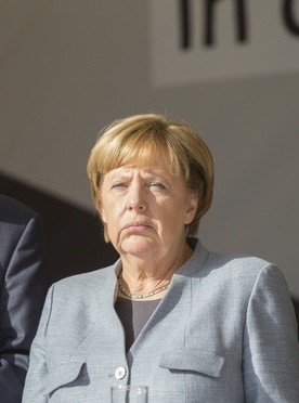 Merkel grozi Węgrom konsekwencjami finansowymi za nieprzyjmowanie imigrantów
