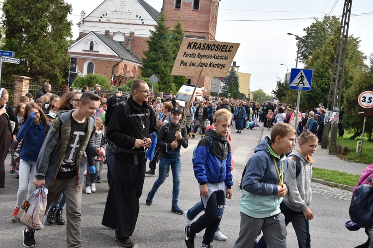 Pielgrzymka dzieci. Część 1