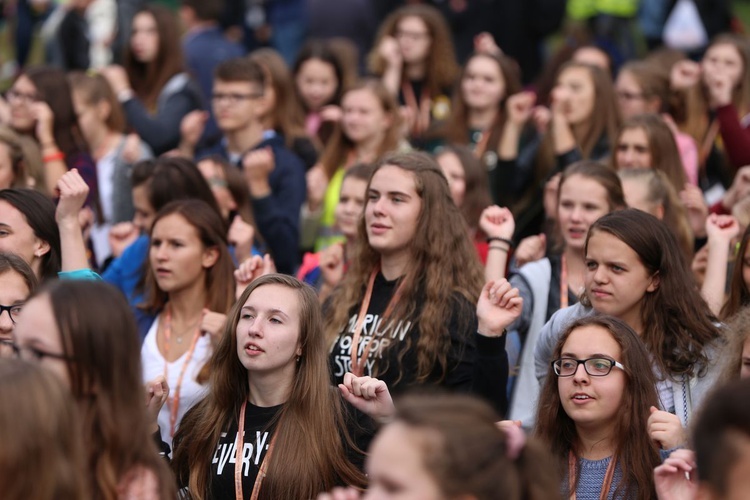 Krąg radości i tańce integracyjne 