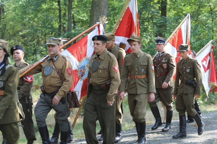 Na polanie śmierci żołnierzy "Bartka" w Starym Grodkowie - 2017