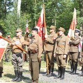 Pod krzyżem na polanie śmierci w Starym Grodkowie