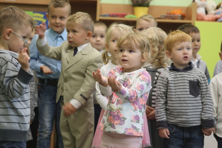 Poświęcenie Przedszkola Parafialnego im. św. Jana Pawła II w Andrychowie