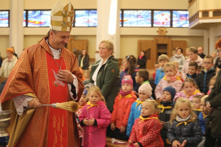 Poświęcenie Przedszkola Parafialnego im. św. Jana Pawła II w Andrychowie