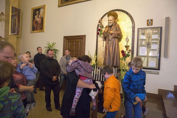 Nowe sanktuarium św. o. Pio na Gocławiu