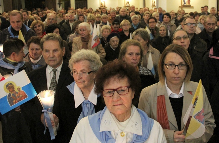 Jasienica modli się z Maryją