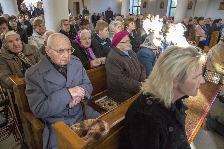 Maryja pozostaje w Miąsem. Chce odwiedzić każdą rodzinę