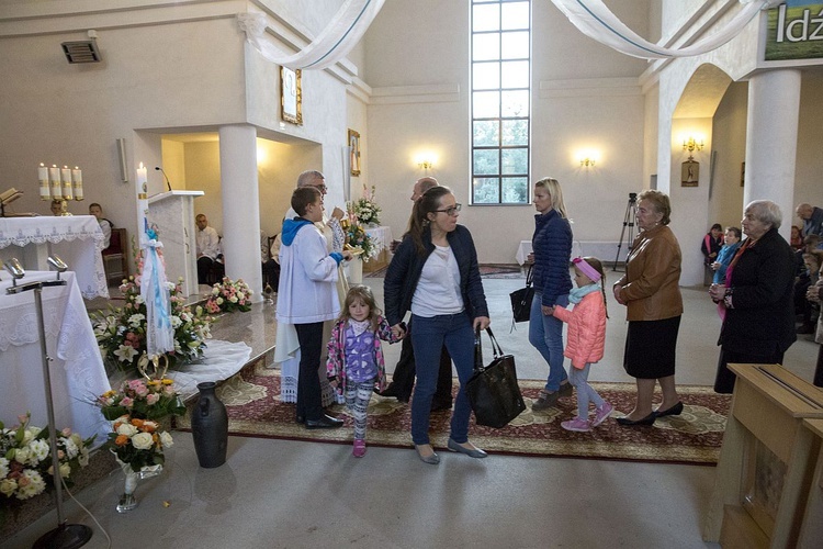 Maryja pozostaje w Miąsem. Chce odwiedzić każdą rodzinę