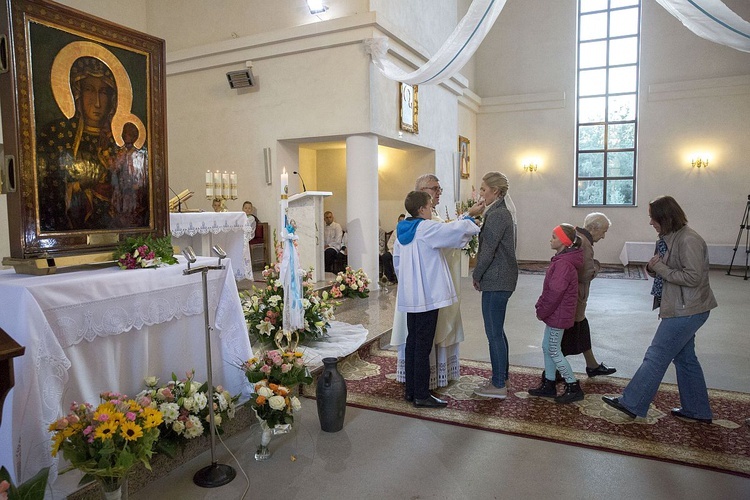 Maryja pozostaje w Miąsem. Chce odwiedzić każdą rodzinę