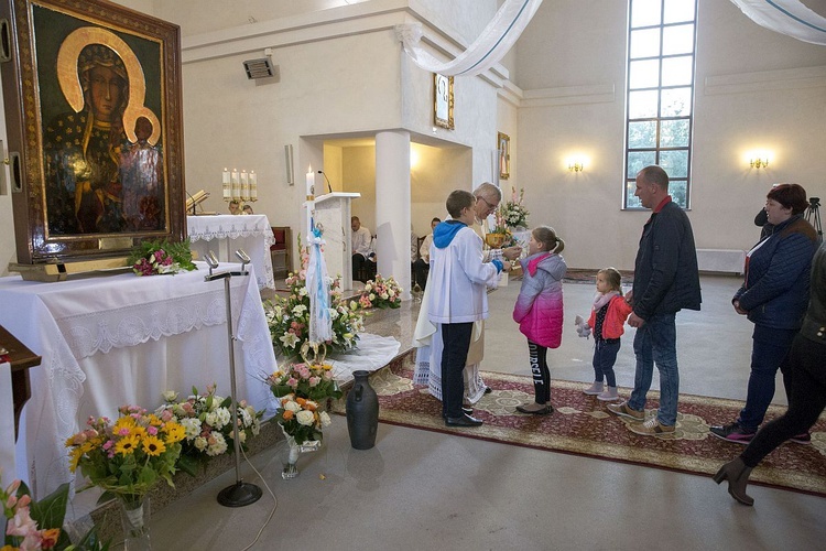 Maryja pozostaje w Miąsem. Chce odwiedzić każdą rodzinę