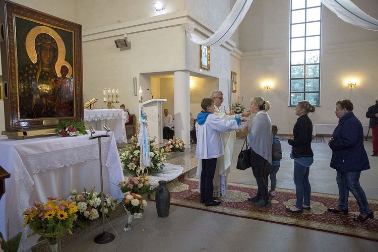 Maryja pozostaje w Miąsem. Chce odwiedzić każdą rodzinę