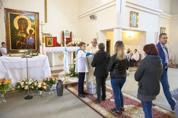 Maryja pozostaje w Miąsem. Chce odwiedzić każdą rodzinę