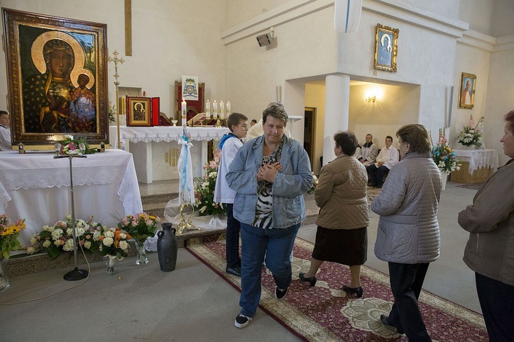 Maryja pozostaje w Miąsem. Chce odwiedzić każdą rodzinę