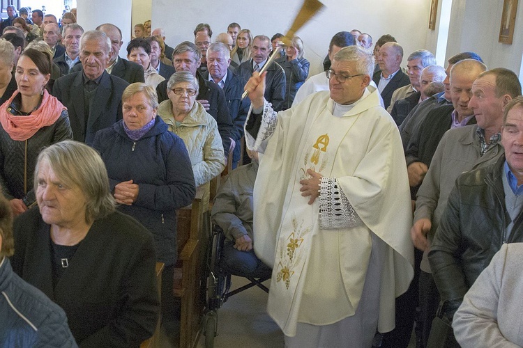 Maryja pozostaje w Miąsem. Chce odwiedzić każdą rodzinę