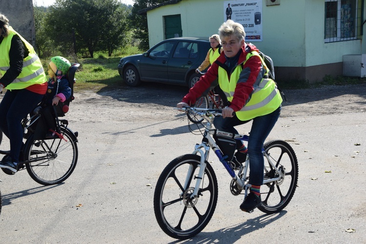 Rowerowa pielgrzymka do Domaniewic