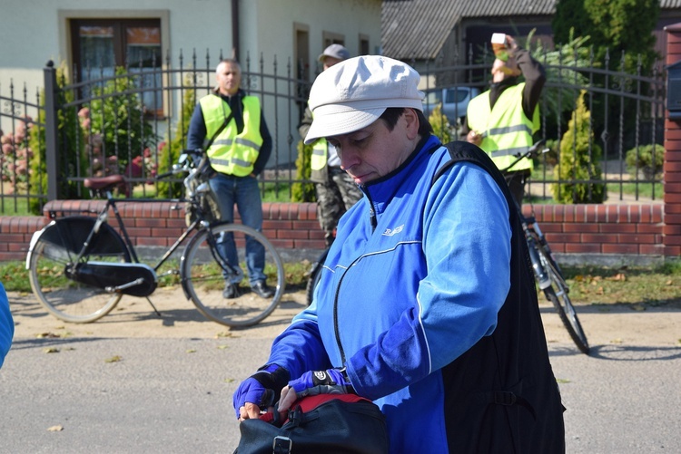 Rowerowa pielgrzymka do Domaniewic