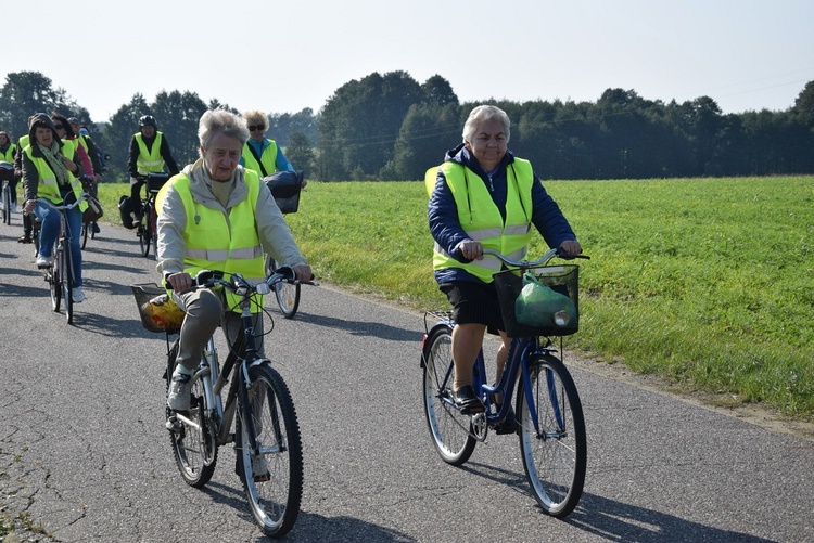 Rowerowa pielgrzymka do Domaniewic